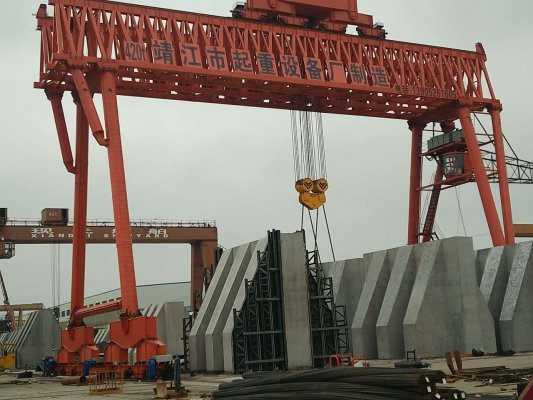 門式起重機(jī)也精彩！