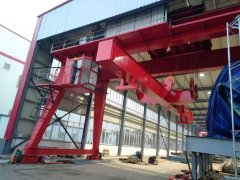 靖江市起重設備廠南通象嶼項目QC型電磁橋式起重機、MG型雙梁門式起重機順利完成安裝