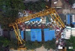 血的教訓(xùn)！從龍門(mén)吊倒塌事故看塔機(jī)如何安全施工