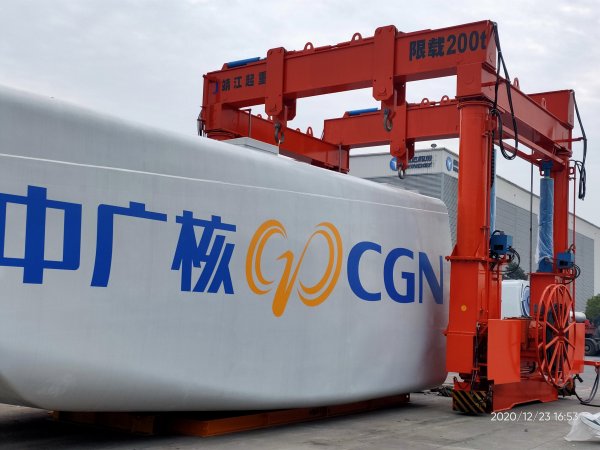 大噸位液壓龍門吊技術(shù)好，價(jià)格低！