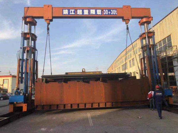 如何快速找到液壓龍門吊生產(chǎn)定制廠家呢？