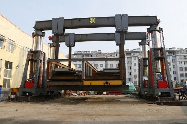 液壓龍門吊生產廠家哪里有，找靖起！