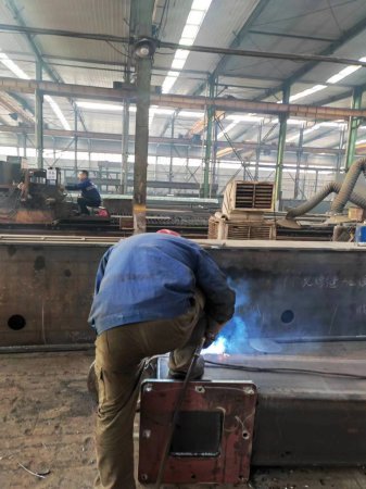 疫情當(dāng)前，靖起起重人堅(jiān)持在崗，努力生產(chǎn)！