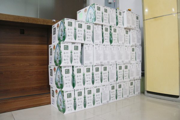 中秋國(guó)慶佳節(jié)之季，靖起起重機(jī)廠給員工發(fā)福利嘍！